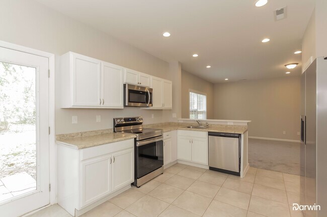 Foto del edificio - 2300 Booker Avenue, Charlotte, NC 28216