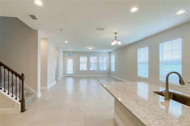 Building Photo - 9648 Lost Creek Dr