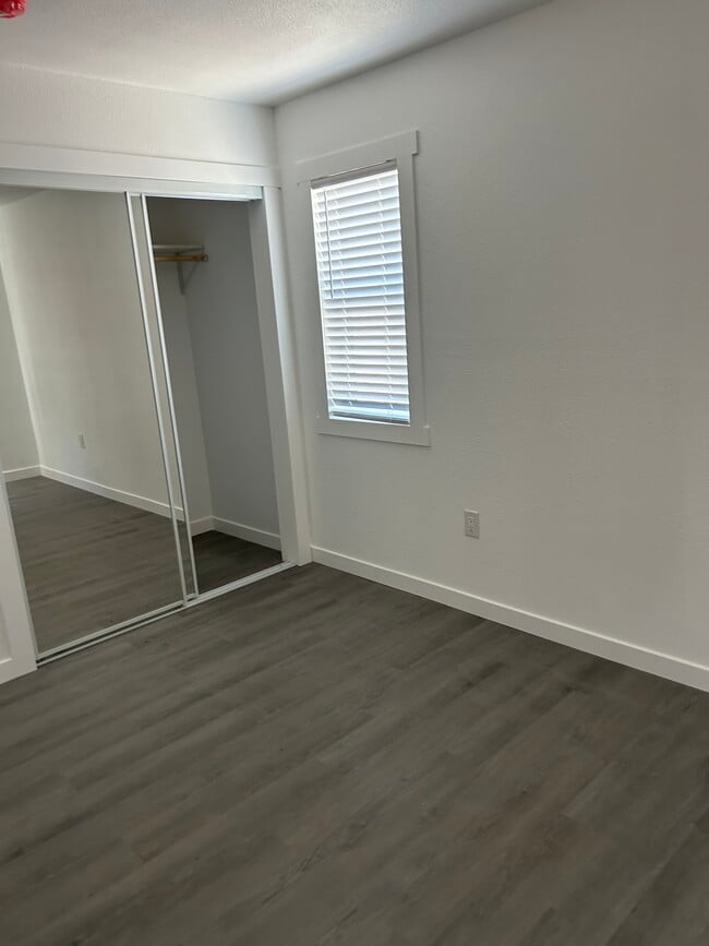 Building Photo - 25888 Juniper St