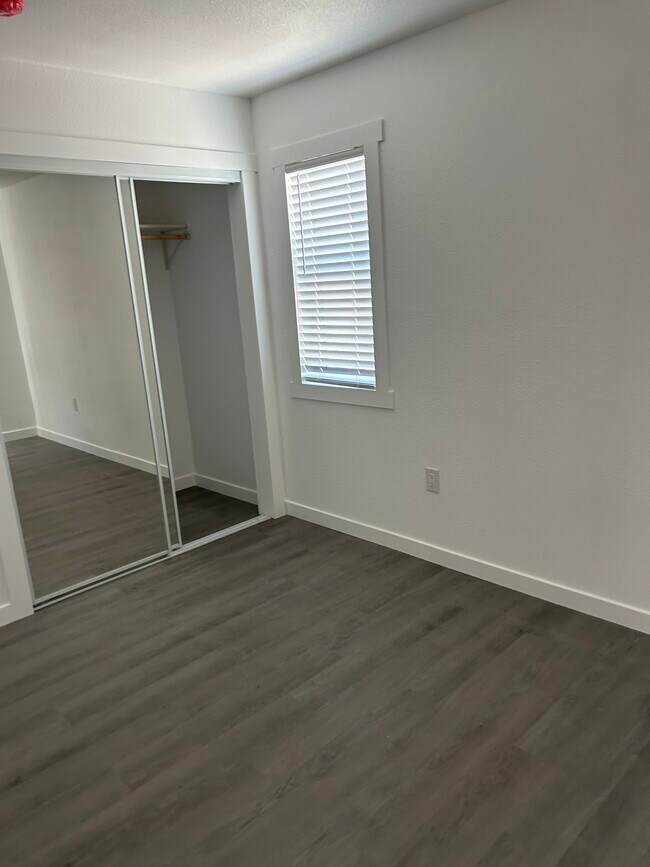 Foto del edificio - 25888 Juniper St
