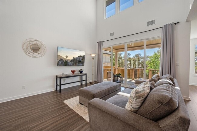 Foto del edificio - 256 Comfort Maple Ln
