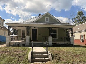 Building Photo - 1712 S Connor Ave