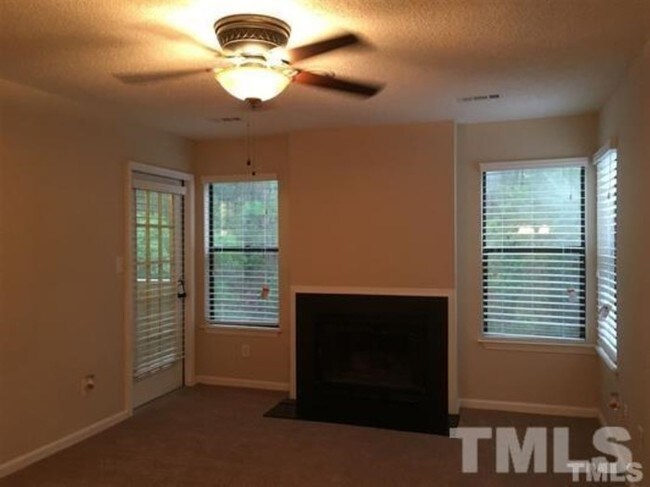Building Photo - 600 Audubon Lake Dr
