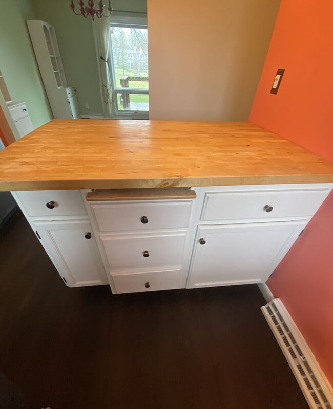 Foto del edificio - 206 Mitchell Cir