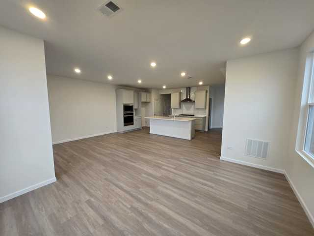 Foto del edificio - 24406 W Alexis Ln