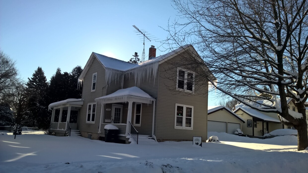 364 Conkey Street Unit House, Burlington, WI 53105 Apartments in