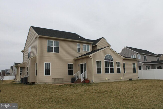 Foto del edificio - 114 Cool Meadow Dr