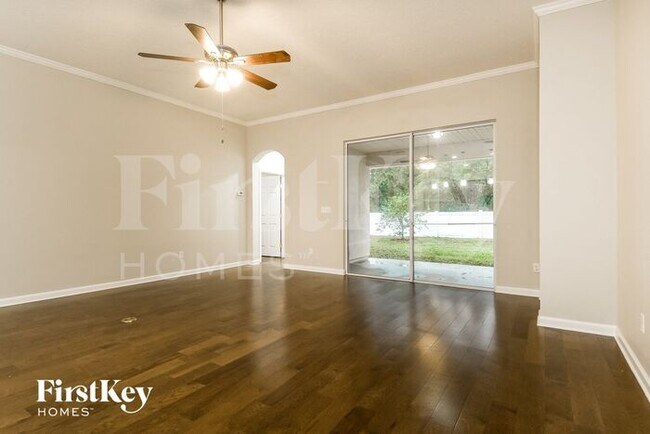 Building Photo - 664 Porta Rosa Circle