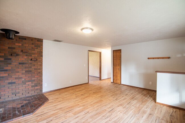 Foto del edificio - 3 bed, 2 bath Single-level home in Stayton, Oregon
