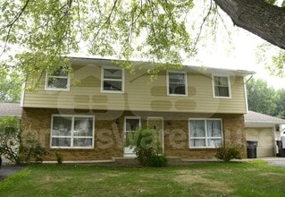 Building Photo - 15331 Trillium Cir Building Photo - 15331 Trillium Cir