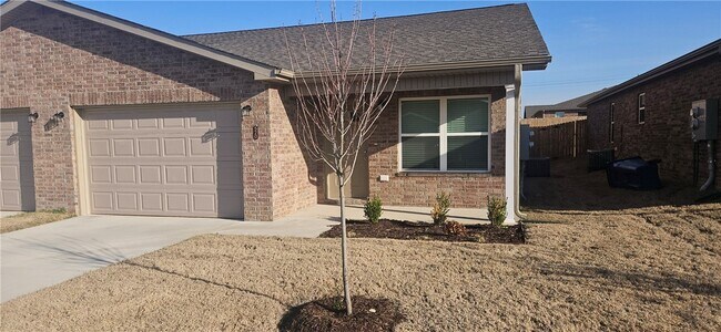 Foto del edificio - 520 NW 68th Ave