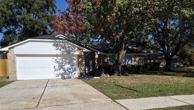 Building Photo - 5110 Kleindale Dr