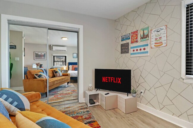 Foto del edificio - 4903 Spencer Ave