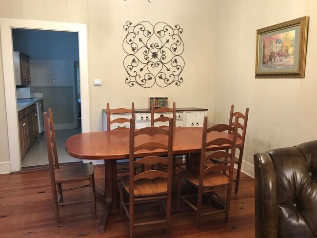 Foto del edificio - All inclusive, Safe and Practical 4BR 2 Ba...