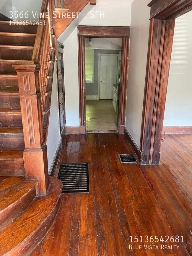 Foto del edificio - 3566 Vine St