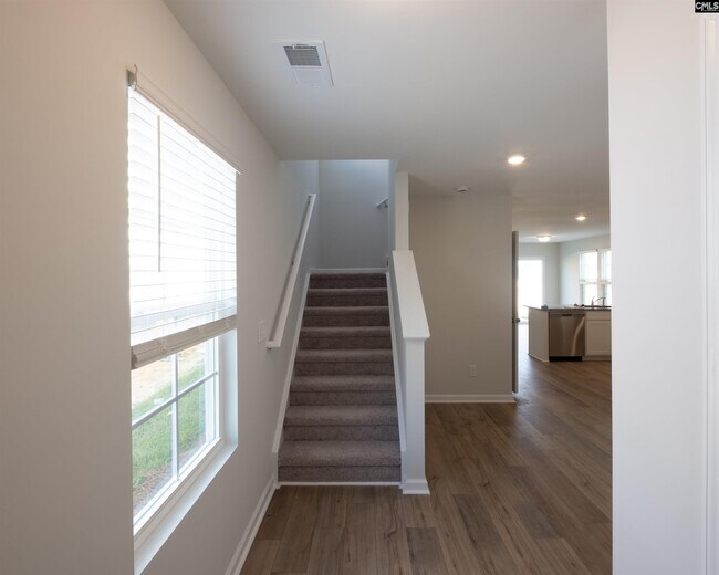 Foto del edificio - 305 Ridley Hill Ln