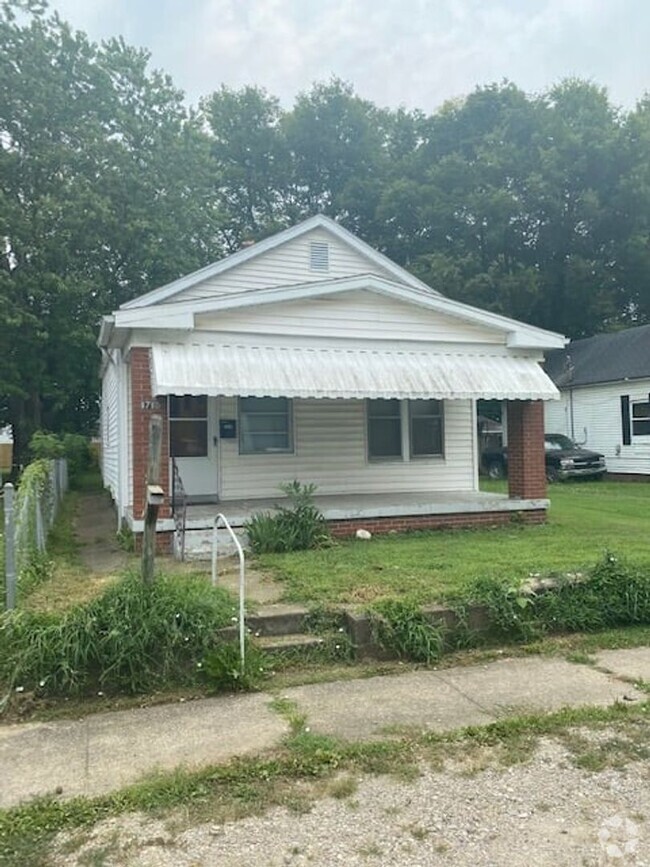 Building Photo - 1710 S Kerth Ave