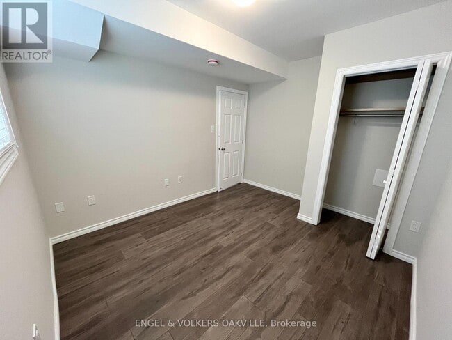 Building Photo - 30 Porritt St