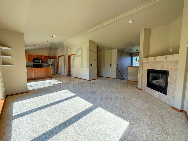 Foto del edificio - Sprawling Mead Home