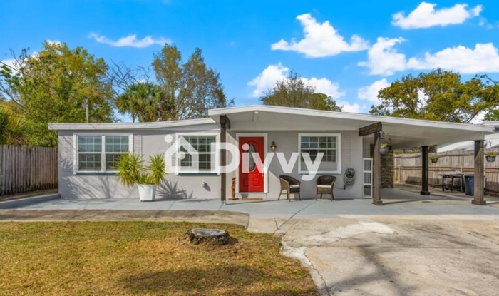 Primary Photo - 2222 E 109th Ave, Tampa, FL 33612, USA