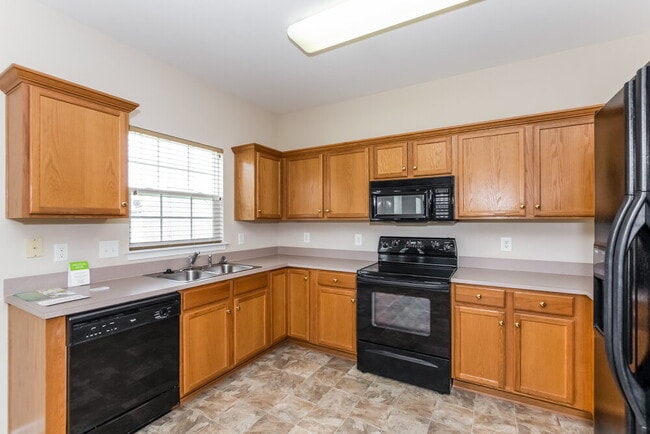 Foto del edificio - 1146 Danbrook Dr