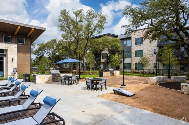 Piscina - Astra Avery Ranch