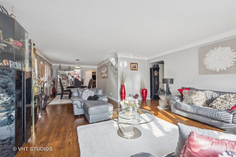 Foto del edificio - 2854 W Farragut Ave