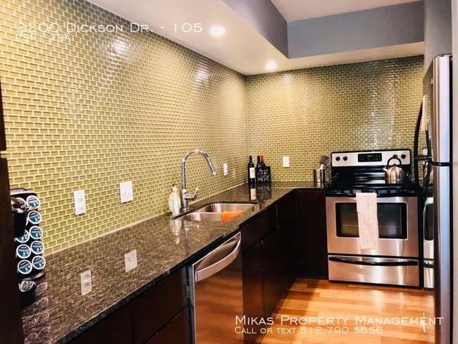 Building Photo - Trendy Urban Condo in SoLA