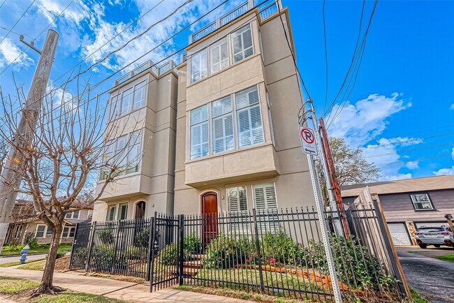 Building Photo - 1804 Haddon St