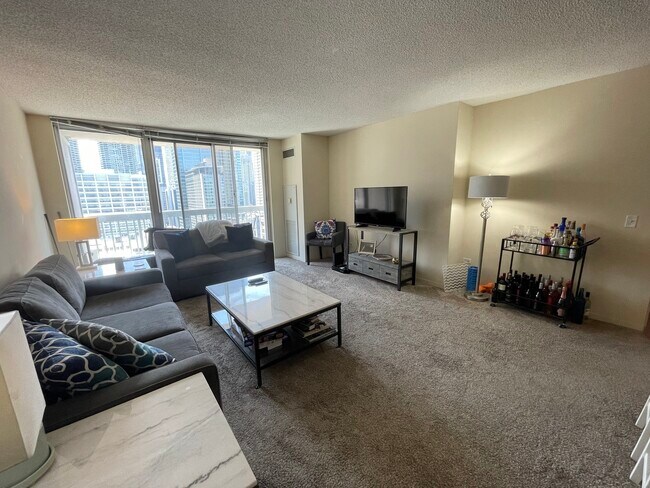 Foto del edificio - 545 N Dearborn St