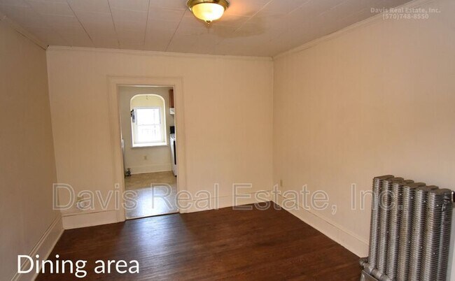 Building Photo - 75 2nd St