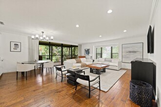Building Photo - 13230 Polo Club Rd