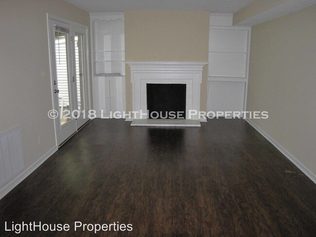 Building Photo - 3 br, 1.5 bath House - 103 Holmes Circle