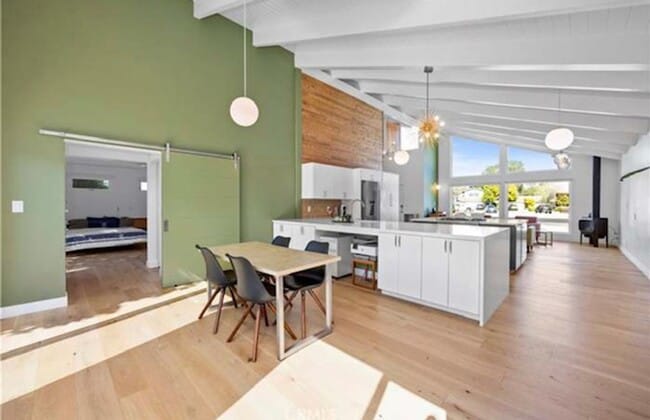 Building Photo - Beautiful 4 Bedroom 4 Bath home on a cul-d...