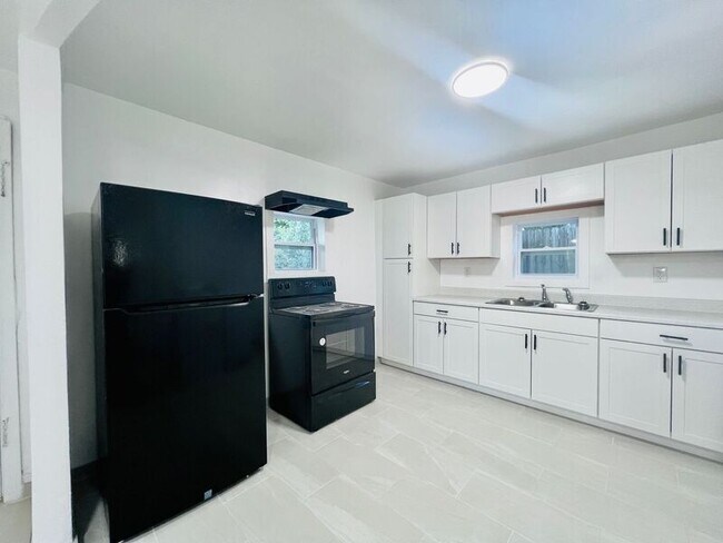 Foto del edificio - 5596 S Orange Blossom Trail