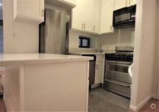 Building Photo - 484 Amsterdam Ave