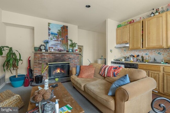Building Photo - 846 Corinthian Ave