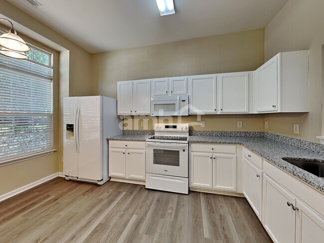 Foto del edificio - 3941 Tyler Bluff Ln