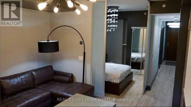 Photo du bâtiment - 8 Mercer St