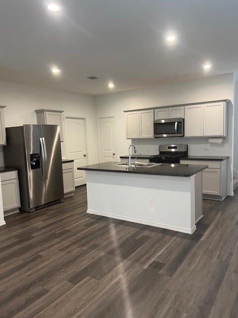 Building Photo - 5227 Castlebury Meadows Dr