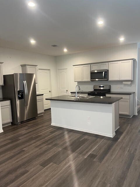 Foto del edificio - 5227 Castlebury Meadows Dr