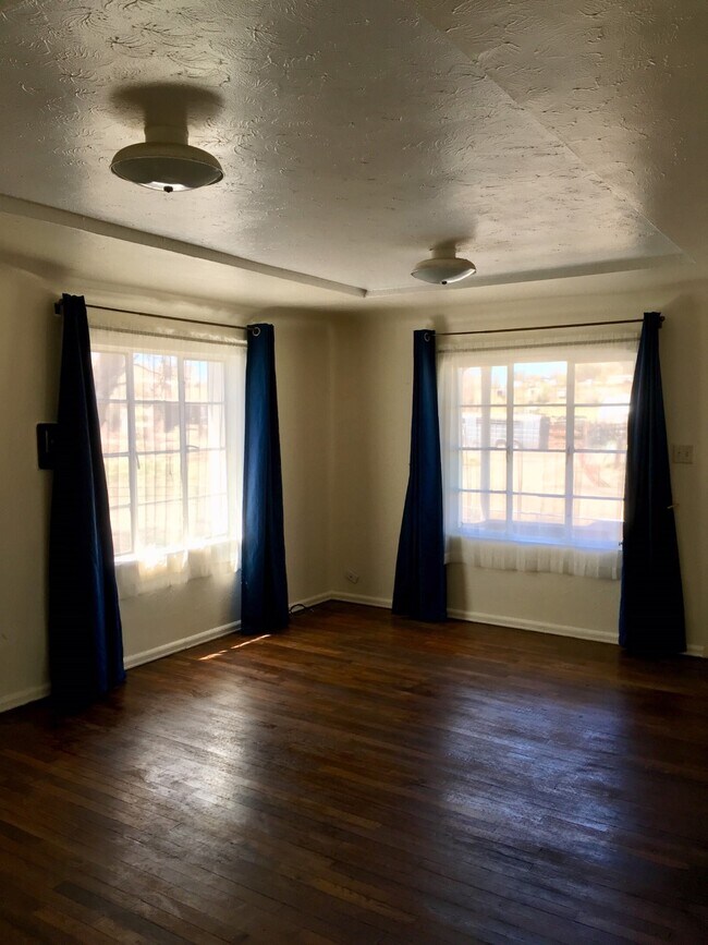 Foto del edificio - 38100 County Rd