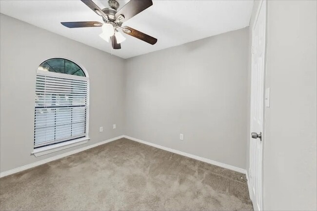 Building Photo - 203 Bowie St