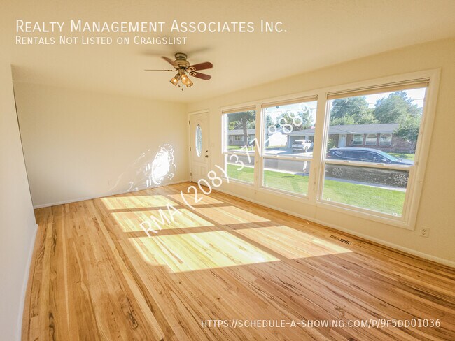 Building Photo - Recently Updated 4 Bedroom House on Boise ...