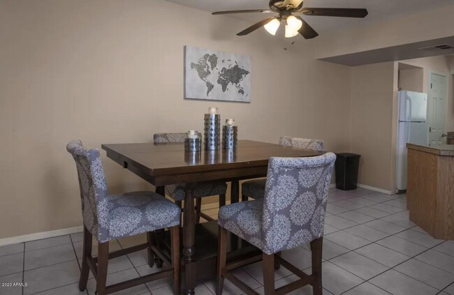 Foto del edificio - 2228 N 52nd St