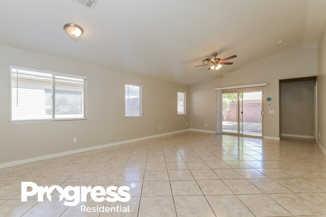 Foto del edificio - 5537 Harbor Pointe Ave