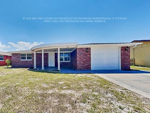 Building Photo - 3402 Eisenhower Dr