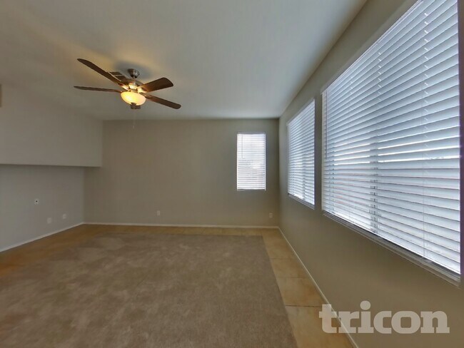 Foto del edificio - 2907 Extravagant Ave