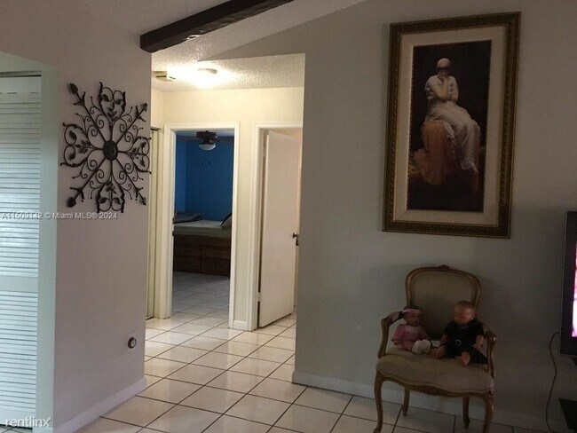 Foto del edificio - 3 br, 2 bath House - 8748 SW 114th Pl