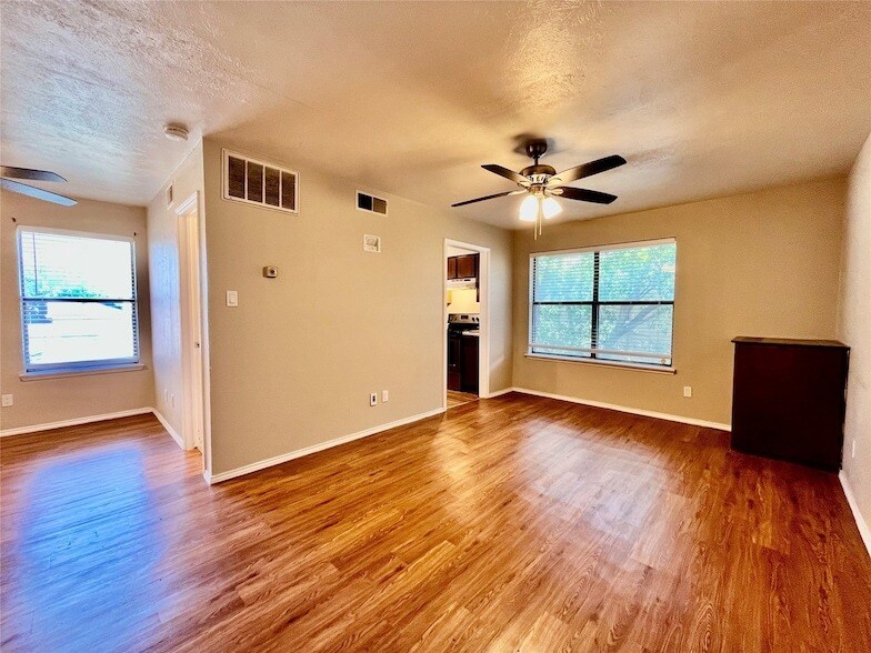 Photo - 2526 W Prairie Street Unit 205